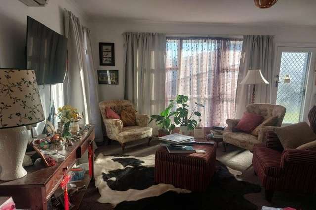 2/650 Cashel Street 1477_1