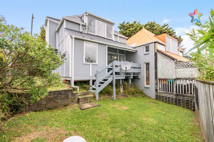 2/99 Major Drive Kelson_13