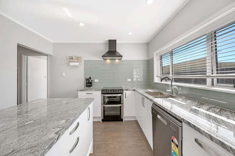 2 Cambridge Terrace Taradale_12