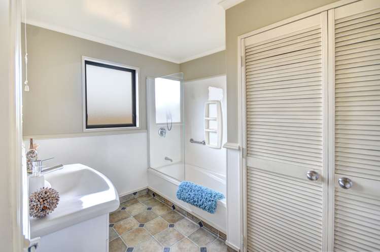 35a Stirling Crescent Mosgiel_11