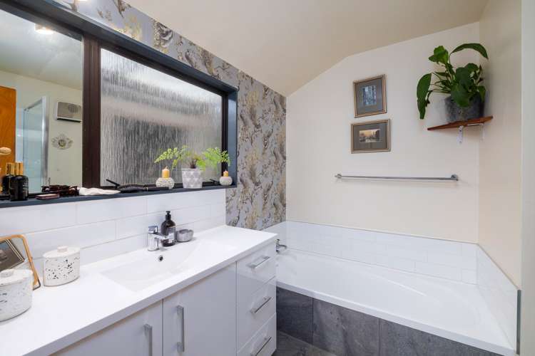 125 Main Road Governors Bay_15