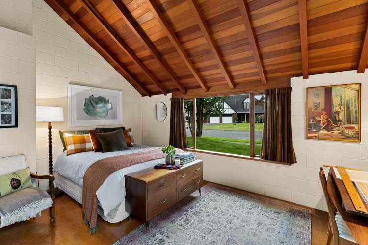 8 Donegal Crescent Tamatea_15