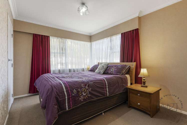 84 Lawrence Crescent Hillpark_11