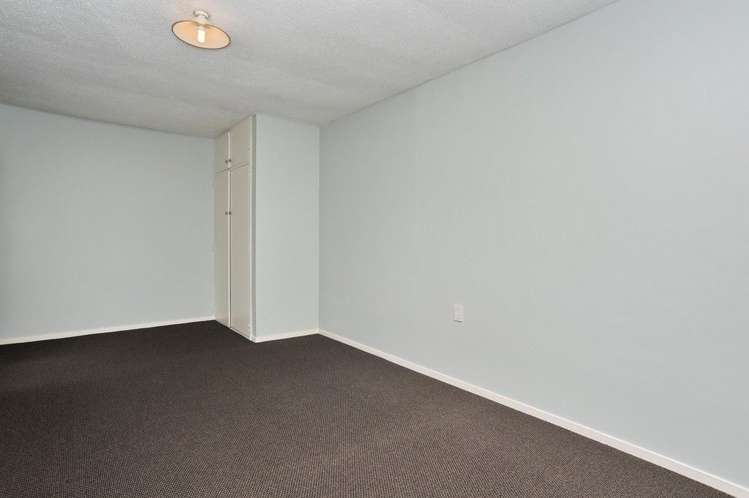 94 Wildberry Street Woolston_11