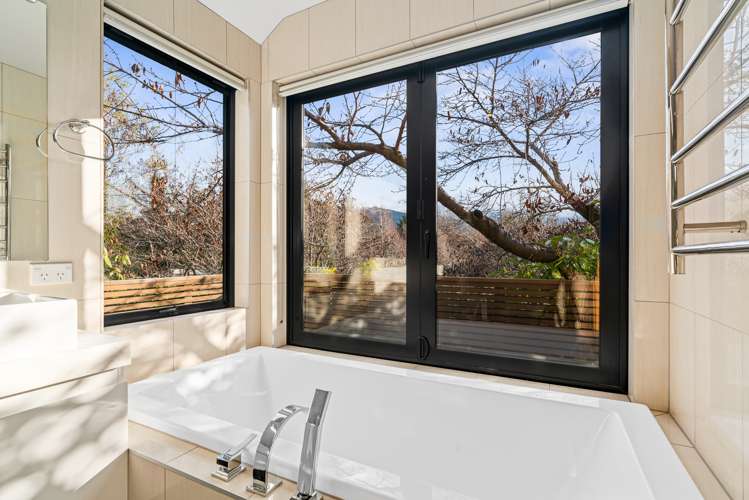 46 Ballantyne Road Wanaka_16