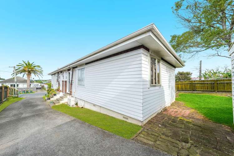 2/34 Plumley Crescent Mangere_11