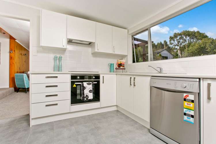 12 Rosecamp Road Beach Haven_4