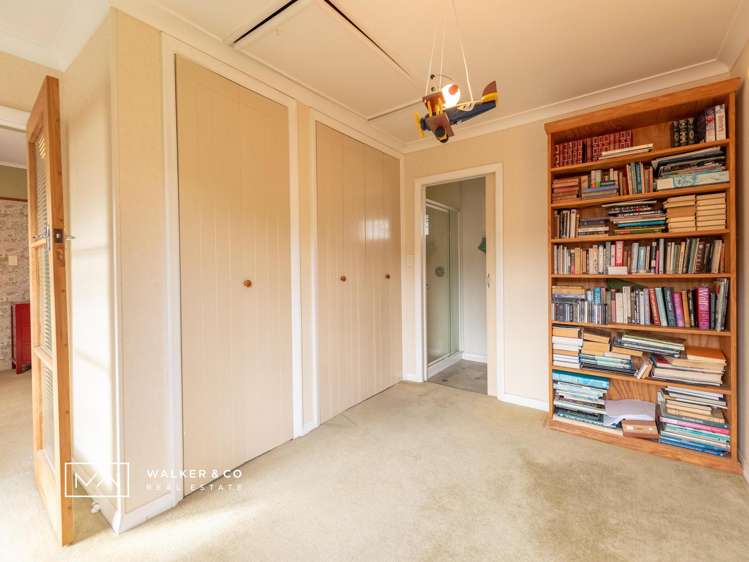 8 York Avenue Heretaunga_15