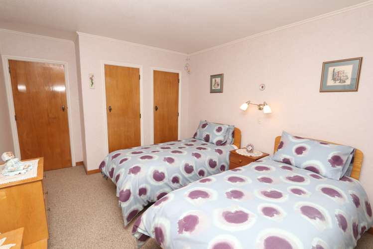 170 Racecourse Road Allenton_10