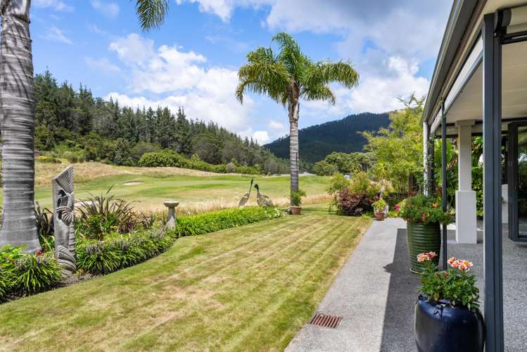 29 Sanctuary Cove Pauanui_18