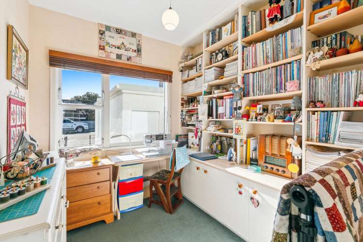 93 Apu Crescent Lyall Bay_8