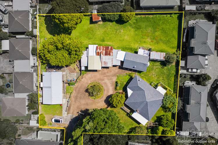 2/14 Trentham Road Papakura_1