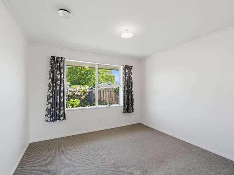 2/260 Cameron Street Ashburton_9
