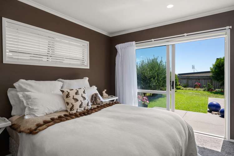 42 Benmore Crescent Pyes Pa_9