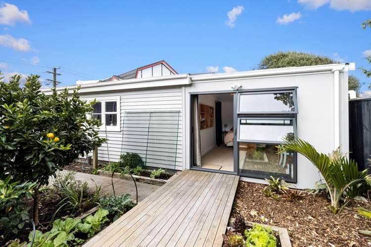 4 Barrett Road Spotswood_13