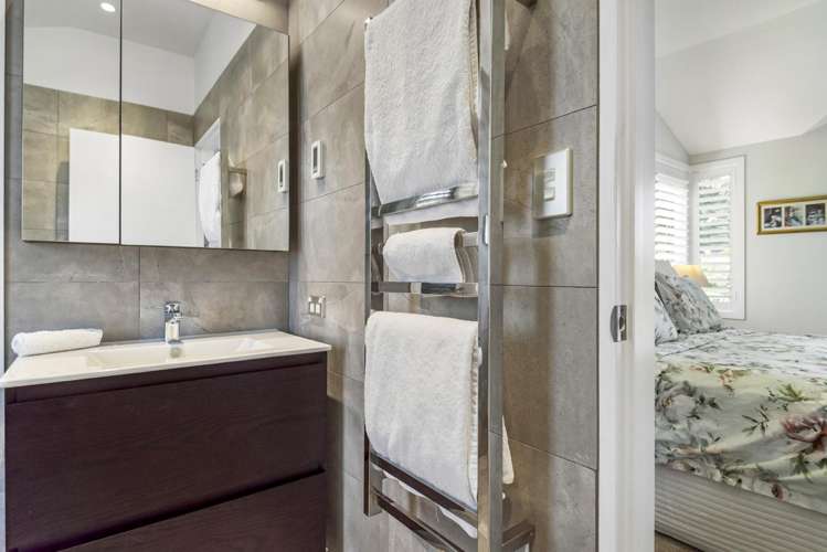 8 Tree Fern Trail Campbells Bay_25