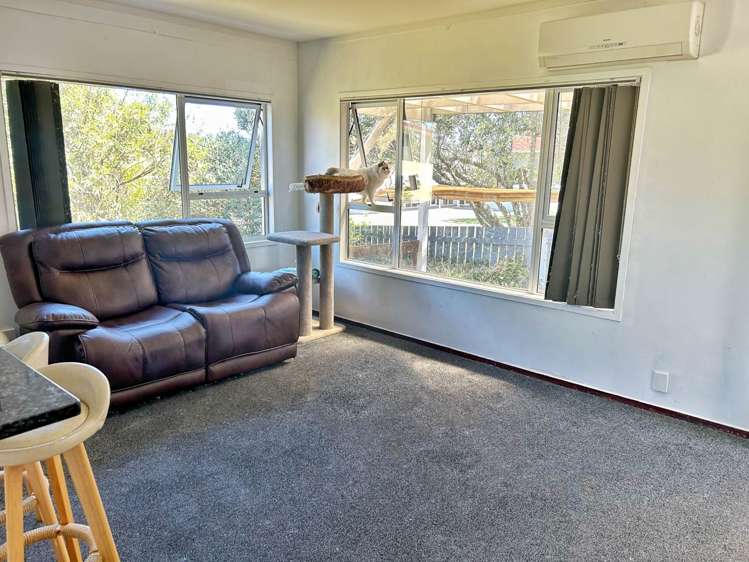 4/304 Great North Road Henderson_5