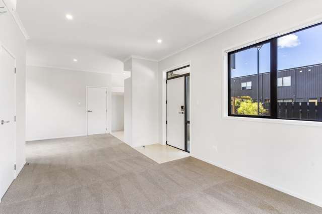 53 David Carnegie Road Hobsonville_4