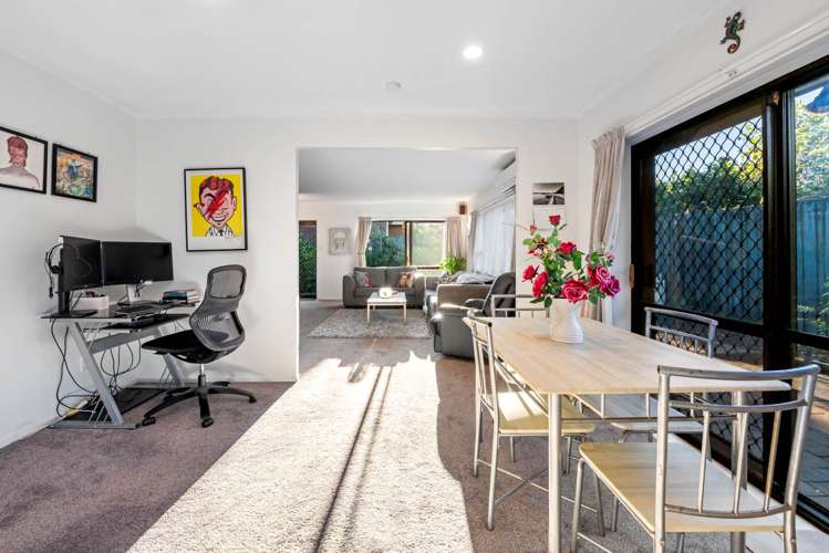 1/128 Botany Road_4
