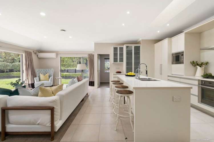 1b Gracechurch Drive Flat Bush_23