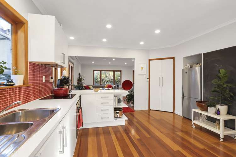 43 Atkinson Road Titirangi_7