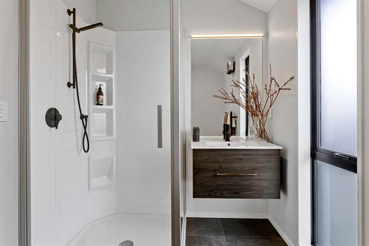 77 Kingsdowne Drive West Melton_22