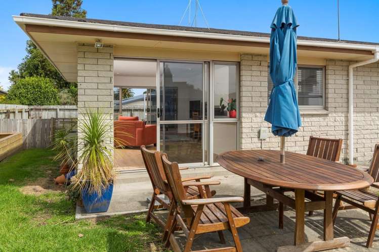 18b Tudor Place Mount Maunganui_15