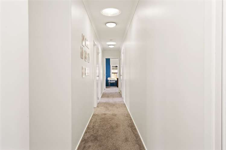 6 Plescher Crescent Leamington_12