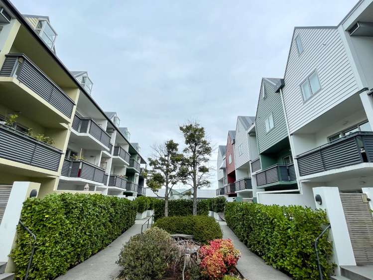 42/280 Bealey Avenue St. Albans_16