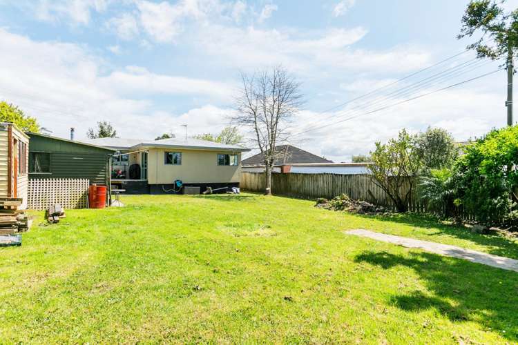 44 Woodglen Road Glen Eden_15