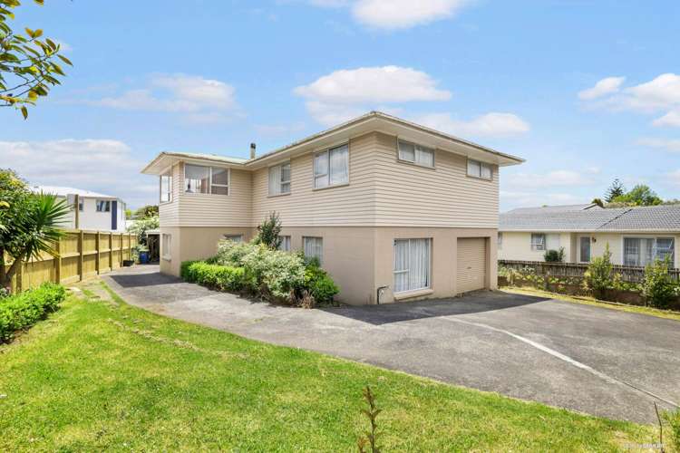 44 Kaikoura Street Henderson_1