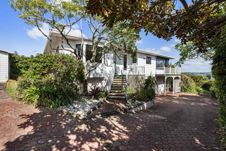 6 Higham Ferrers Place Red Beach_14