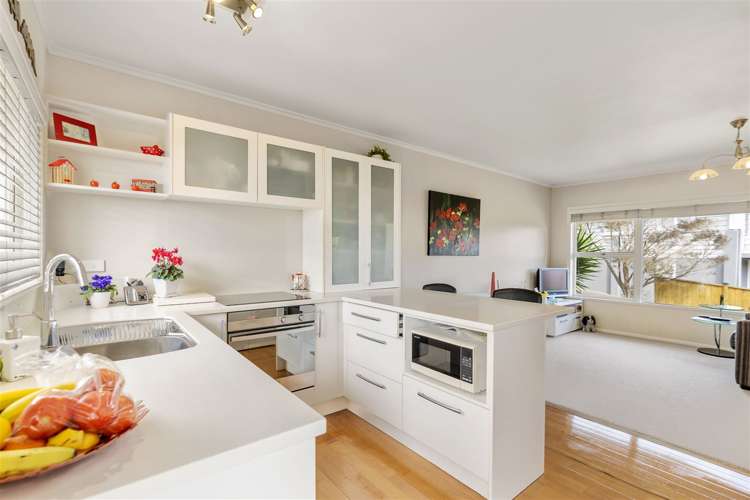 2/39 East Coast Road Milford_3