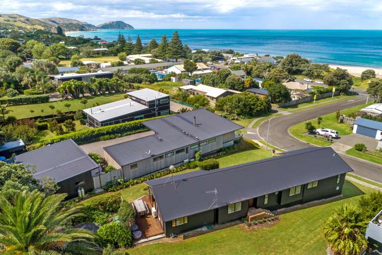 13 Sandy Cove Wainui_27