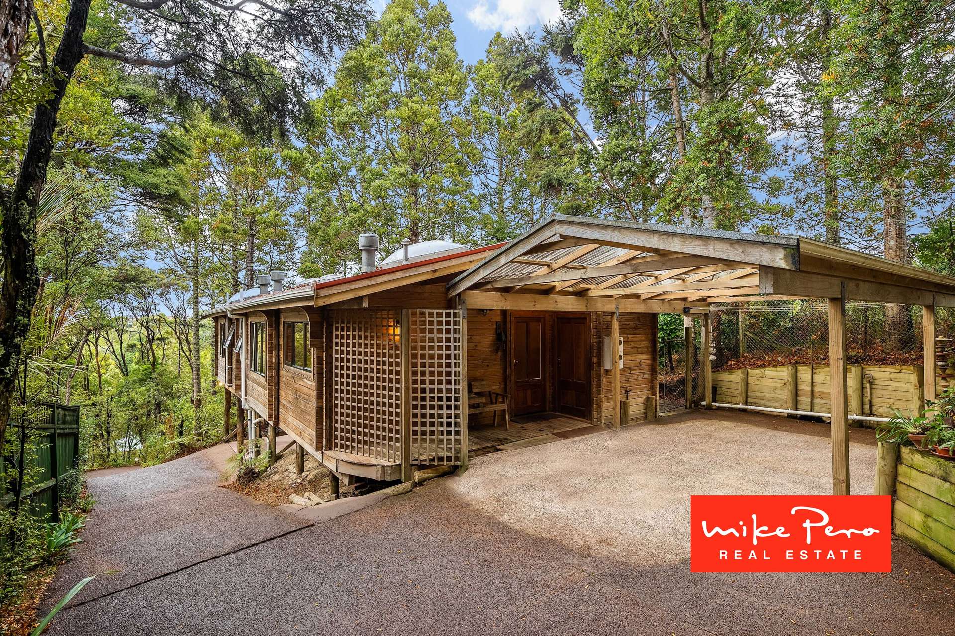 4 Arama Avenue Titirangi_0