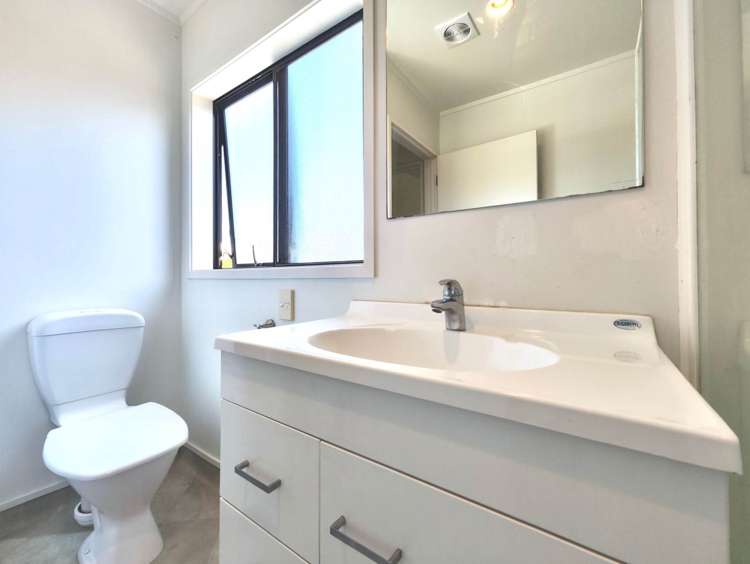 16/36 West Coast Road Glen Eden_6