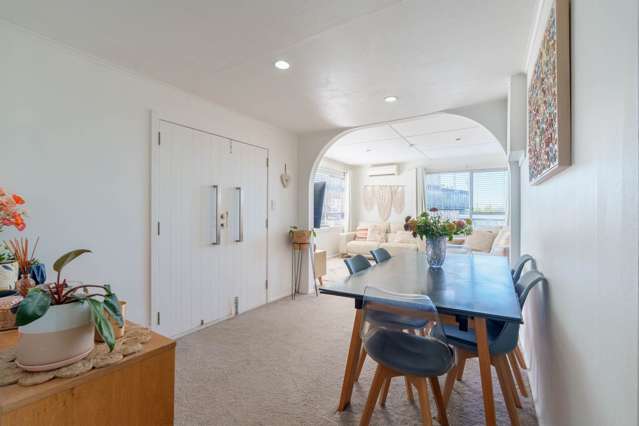 2/54 Lyons Avenue Murrays Bay_4