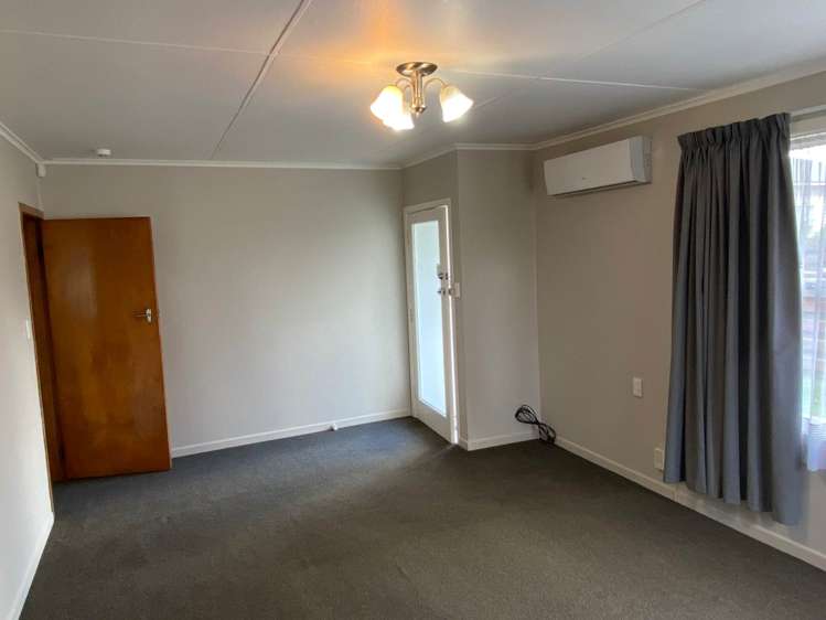 2/8 Chapel Street Papakura_4