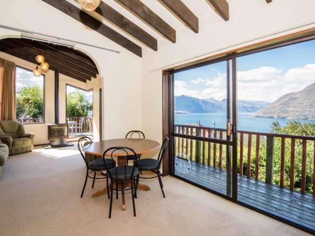 4b Caples Place Fernhill/Sunshine Bay_2