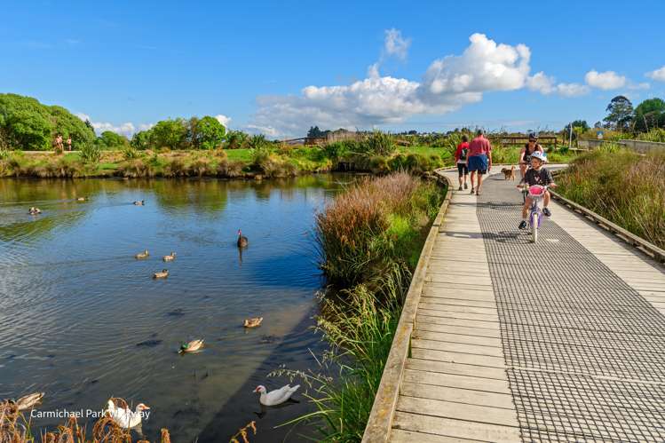 27 Jude Way Brookfield_21