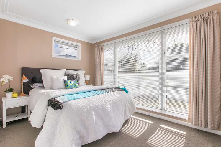 104 Titirangi Road New Lynn_10