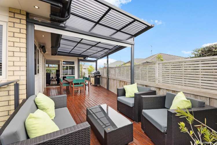 18a Doment Crescent Orewa_17