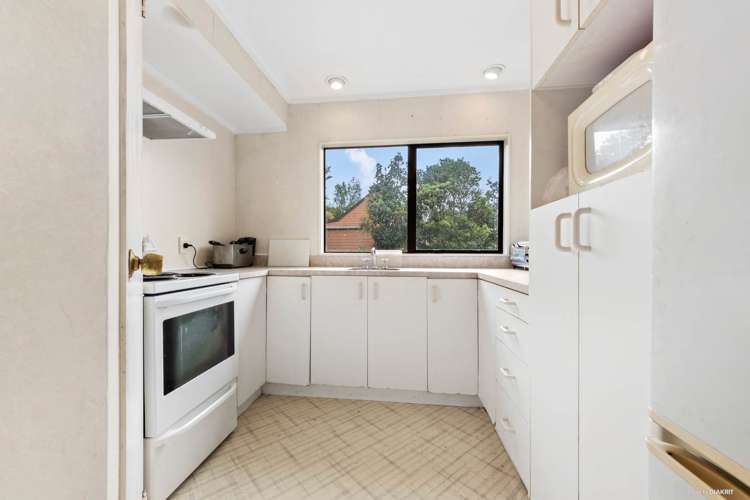 2/3 Miriam Corban Heights Henderson_5