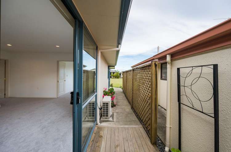 16 The Drive Richmond_18