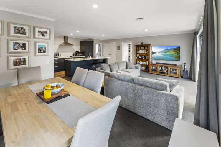 27 Youngberry Drive Richmond_8