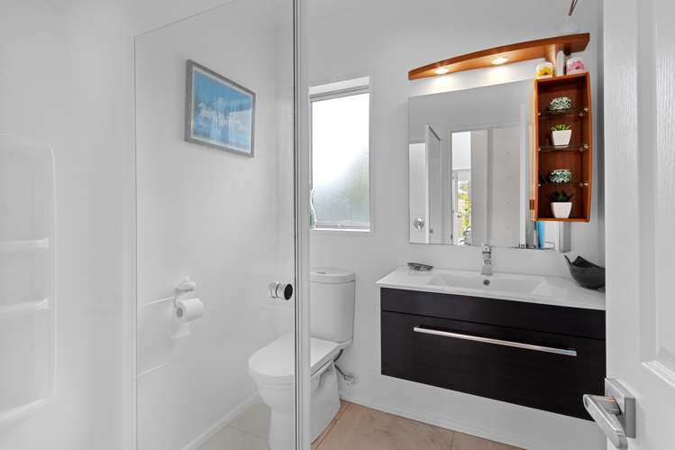 10 Bering Street Northwood_19