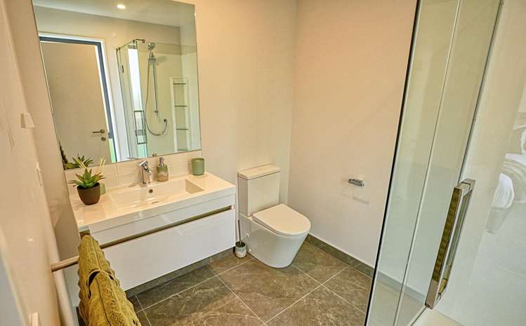 51 Ashley Drive Paroa_21