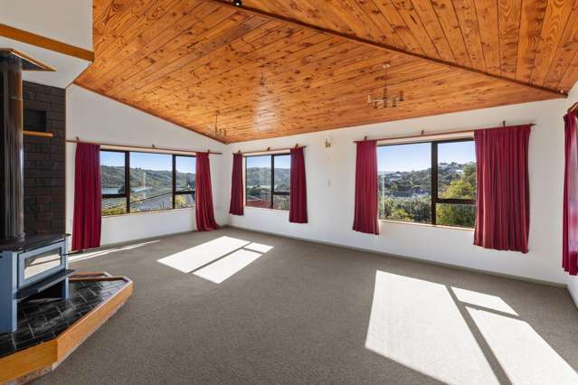 5 Kinloch Place Papakowhai_1