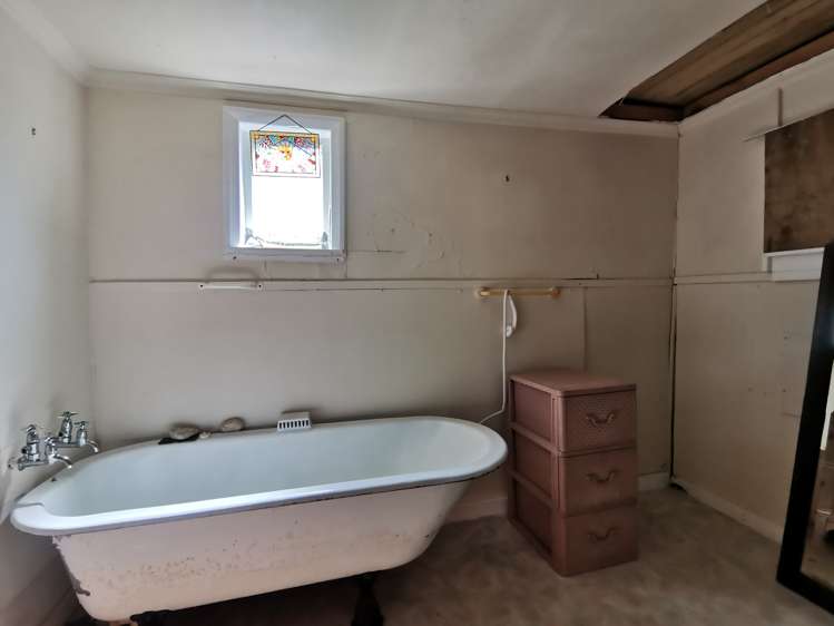 92 Bealey Street Hokitika_3