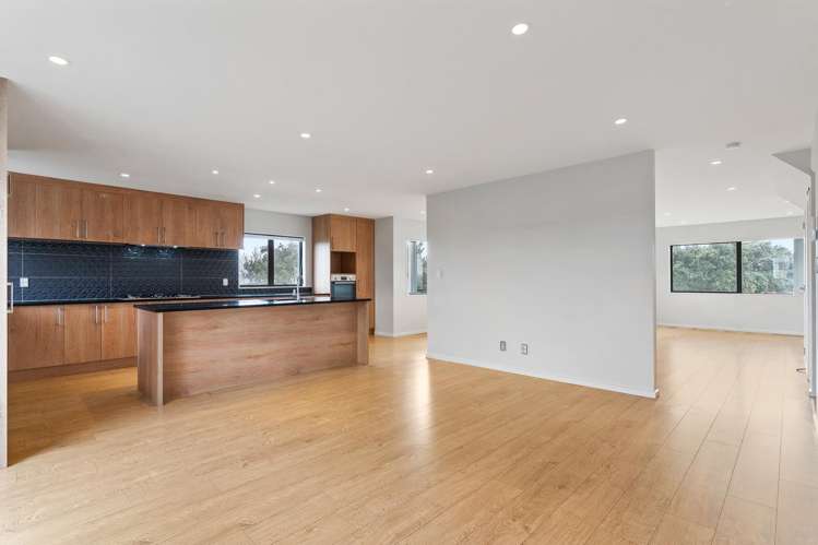 29 Meritage Lane Te Atatu South_1